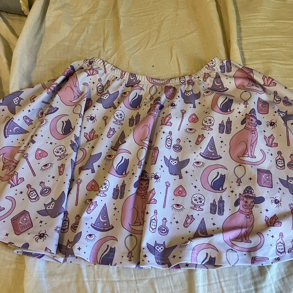 witch cat pink/purple skater skirt medium